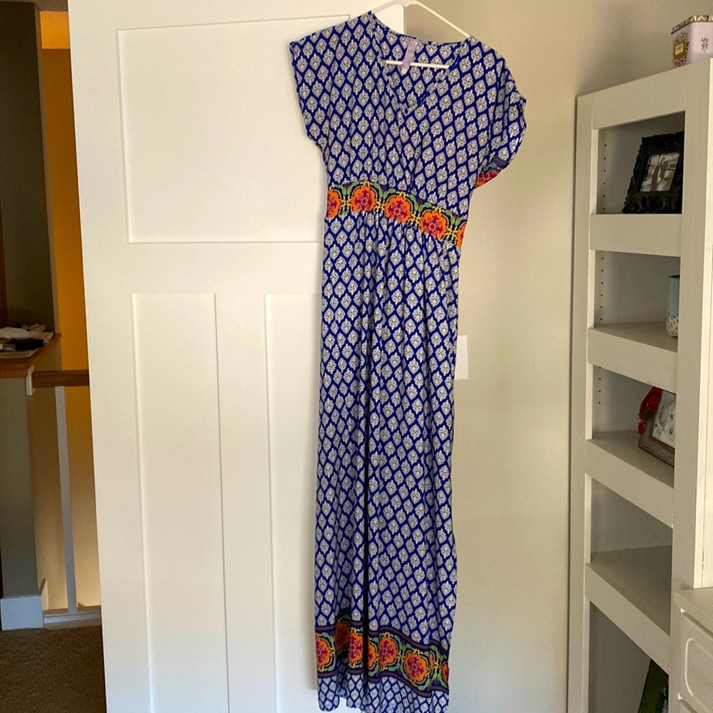 Alya Maxi Dress
